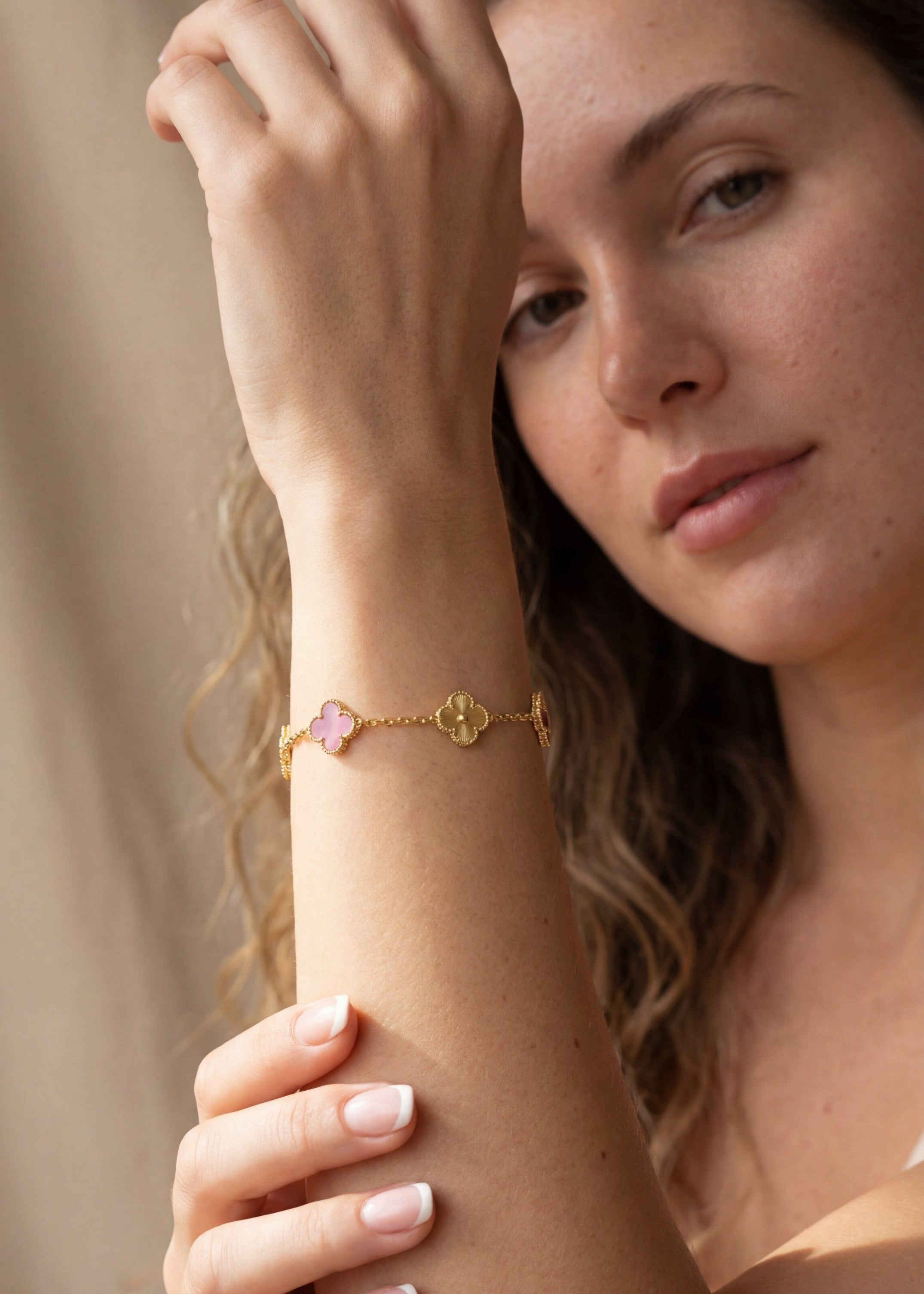 clover bracelet- pink